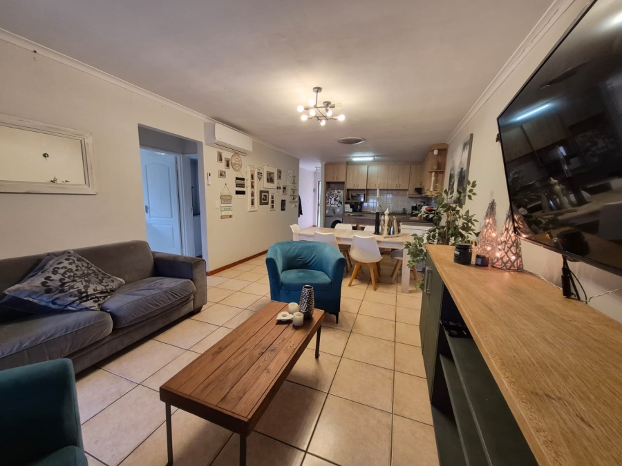 3 Bedroom Property for Sale in Sonstraal Heights Western Cape